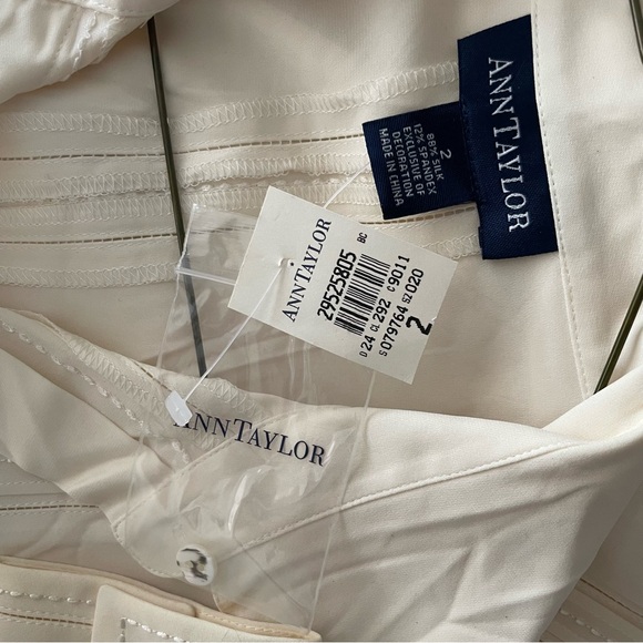 Ann Taylor cream embroidered button down blouse - Picture 7 of 7